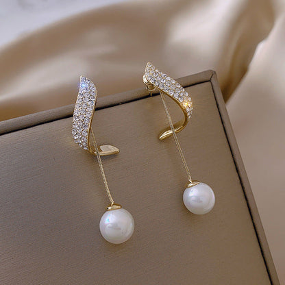 2025 New Korean Style Contracted Heart Pearl Earrings Zircon Geometric Stud Earring